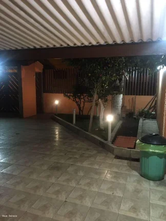 Imagem Casa para Venda em Itanhaém, Jardim São Fernando, 3 dormitórios, 1 suíte, 3 banheiros, 5 vagas
