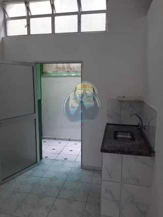 Imagem Imperdível! Casa à venda em Ubatuba-SP, no bairro Silop, com 3 quartos, 1 suíte, 2 salas, 1 banheiro, 5 vagas de garagem e 330m² de área.