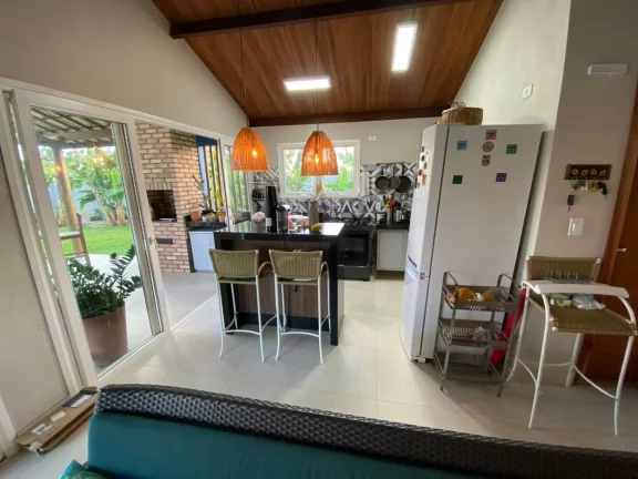 Imagem Casa à Venda na Reserva da Caueira - 3/4, 211m², 2 Vagas de Garagem