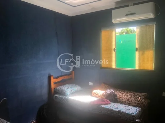 Imagem Imperdível! Casa à venda em Campo Grande-MS, Jardim Vida Nova, 3 quartos, 3 salas, 2 banheiros, 3 vagas, 161m². Venha conferir!