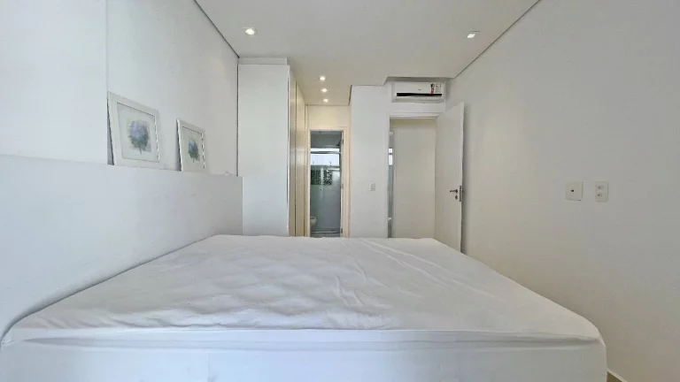 Imagem Apartamento com 4 dormitórios à venda, 120 m por R$ 3.300.000,00 - Riviera