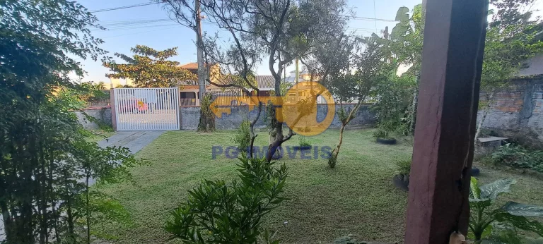 Imagem CASA COM 3 DORMITÓRIOS A 300M DO MAR