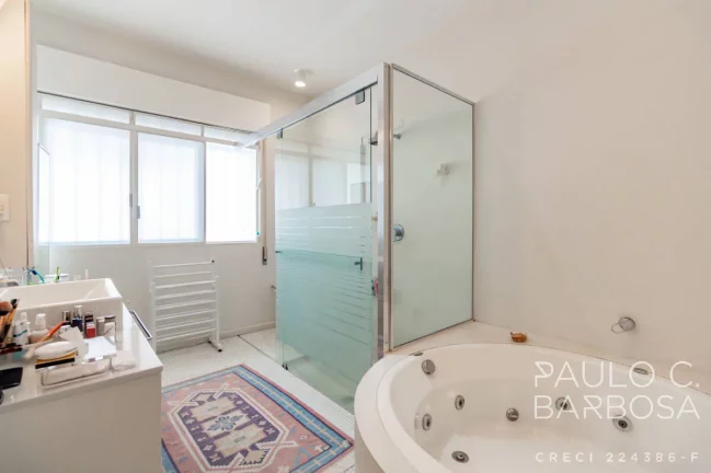 Imagem Vila Madalena Venda - 3 Suítes - 3 Vagas - Piscina aquecida - 180m²
