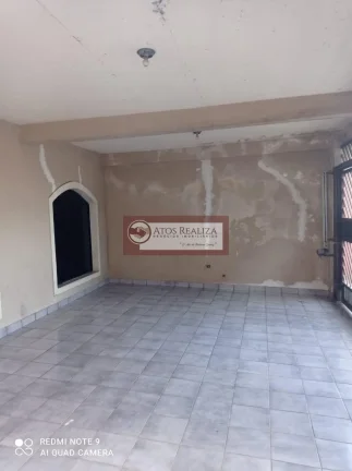 Imagem PORTUNIDADE EXCLUSIVA NA CIDADE DUTRA. Vendo uma casa Assobradada na Cidade Dutra, Próximo ao bolsão de Interlagos. São 3 Dormitórios, sendo 1 Suíte, varanda com vista para a represa, 4 vagas de garagem, Sala 2 ambientes, copa e Cózinha, Área Gourmet com 