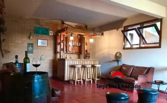 Imagem Casa a Venda na Região do Alto do Capivari Campos do Jordão - SP