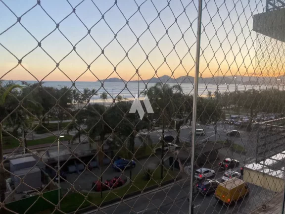 Imagem Apartamento à venda com 3 dormitórios - Boqueirão/Santos