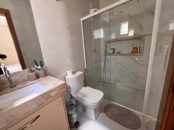 Imagem Casa em Condomínio para Venda em Cuiabá / MT no bairro Condomínio Primor das Torres