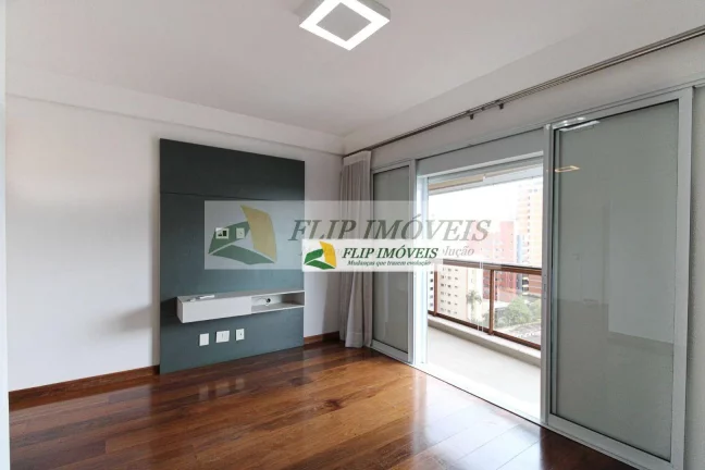 Imagem More em apartamento de alto padrão com 198 m² com 3 suítes, 5 vagas no miolo Cambuí - Campinas - SP