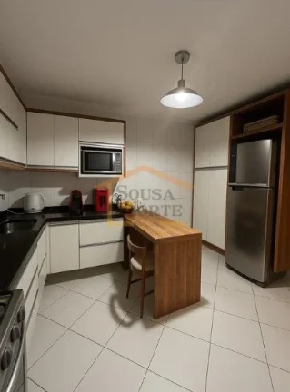 Imagem Casa em condomínio fechado, 3 dormitórios, sendo 1 suíte, 2 vagas de garagem e 85 m² de área ú...