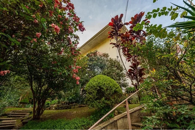 Imagem CASA ICÔNICA NO PACAEMBU – ARQUITETURA E CHARME ATEMPORAL!