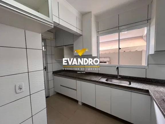 Imagem Casa em Condomínio para Venda em Cuiabá / MT no bairro Jardim Imperial