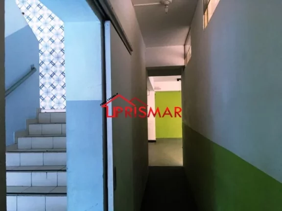 Imagem Aluga-se loja/galpão comercial canal 1 com estacionamento