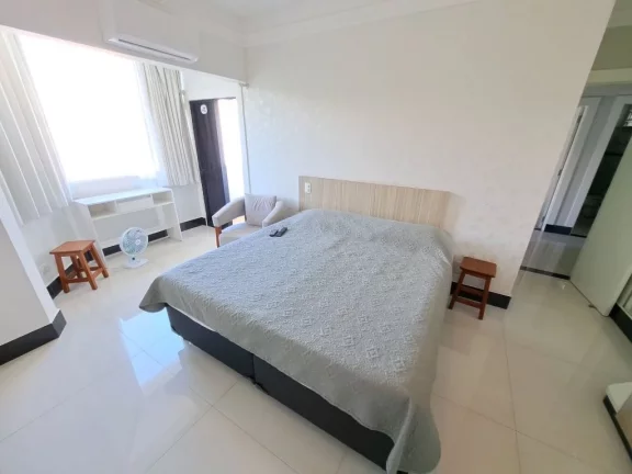Imagem APARTAMENTO AMPLO REFORMADO COM 2 VAGAS DE GARAGEM LAZER NO PRÉDIO