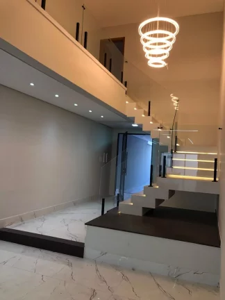 Imagem Imperdível casa à venda em São Paulo-SP, na Vila Prudente! 3 quartos, 3 suítes, 1 sala, 2 banheiros, 3 vagas de garagem. Confira!