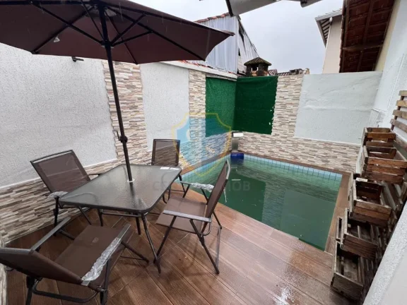 Imagem Casa 2 Dorms sendo 1 Suíte e Piscina - Praia Grande
