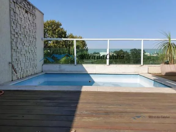 Sobrado com piscina para Venda com 3 dormitórios, 4 vagas, 220m², Vila Assunção em Santo André