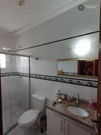 Imagem Sobrado com 2 dormitórios à venda, 100 m² por R$ 490.000,00 - Vila Guilhermina - Praia Grande/SP