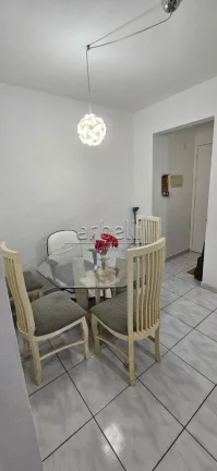 Imagem Apartamento com 47 M², 2 dormitórios, 1 banheiro, sala, cozinha, área de serviços e 1 vaga de ga...