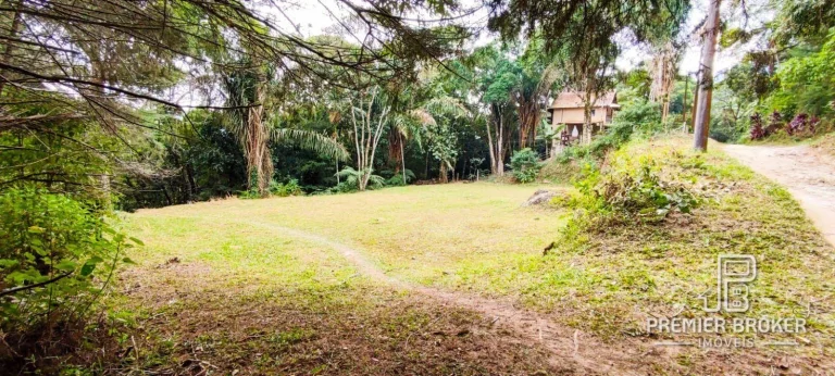Imagem Terreno à venda, 1360 m² por R$ 175.000,00 - Albuquerque - Teresópolis/RJ