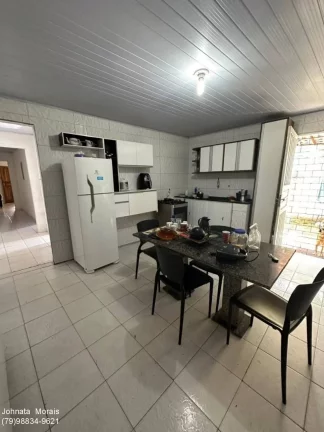 Imagem Casa no Aeroporto - Charme e Conforto em Aracaju | Imóvel 3/4 com Suíte e 2 Vagas de Garagem