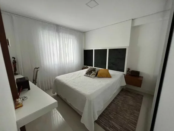 Imagem Apartamento alto padrão com 3 suítes e 3 vagas de garagem em Balneário Camboriú/SC