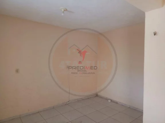 Imagem Casa de 2 Quartos, com quintal, no Bairro Vila velha. 1 Vaga de garagem
