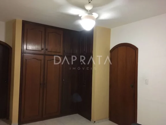 Imagem Sobrado no centro de Barueri, 3 quartos, 1 suíte, 4 vagas