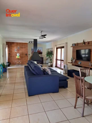 Imagem Casa à venda no Jardim Recreio, Ribeirão Preto-SP: 3 quartos, 3 suítes, 5 salas, 4 banheiros, 5 vagas, 450m². Quer Imóvel Negócios Imobiliários.