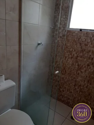 Imagem Casa em Condomínio Fechado com 02 Suítes com 02 vagas de garagem na Vila RéRé
