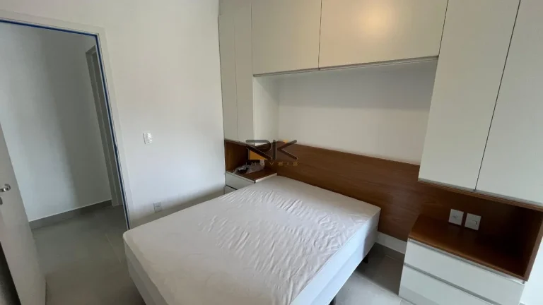 Imagem APARTAMENTO À VENDA NA PRAIA GRANDE COM 1 DORMITÓRIO,SALA DE ESTAR E JANTAR