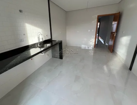 Imagem Sobrado com 145 M², 3 suítes sendo 2 com sacada privativa, ampla sala iluminada, cozinha espaçosa...