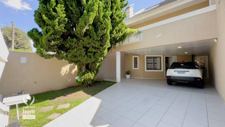 Imagem Sobrado com 4 Quartos, 1 Suíte, área Gourmet, ACEITA IMÓVEL DE MENOR VALOR, à venda, 265 m² por R$ 1.100.000 - Guabirotuba - Curitiba/PR