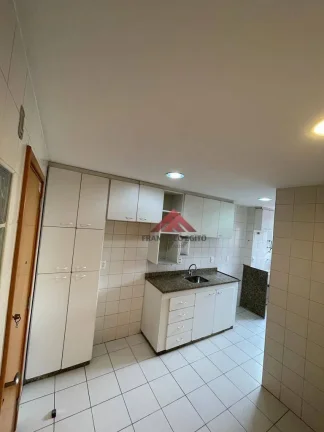 Imagem Apartamento em excelente condominio com total infraextrutura de laser com piscina,sauna,churrasqueira,campo de futebol,sala de musculação,grande area