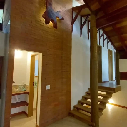 Imagem Vendo esta maravilhosa casa em Condomínio fechado. Nova Friburgo.
