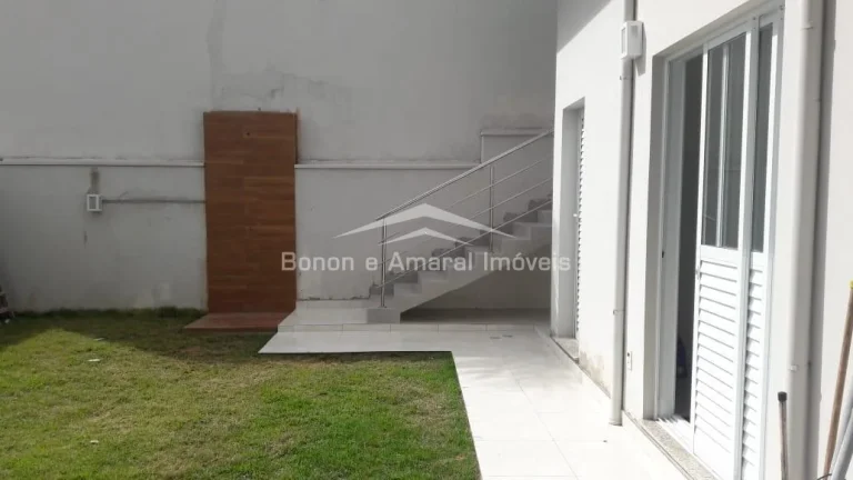 Imagem Casa térrea a venda no Swiss Park.
Somente a vista

Sala para dois ambientes com pé direito duplo,...