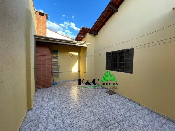 Imagem Casa para Venda em Limeira, Jardim Morro Azul, 3 dormitórios, 1 banheiro, 2 vagas