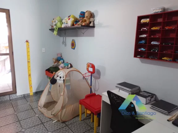 Imagem Sobrado para locação em Condomínio Fechado com 4 suítes e 4 vagas em Vila Moraes, São Paulo/SP