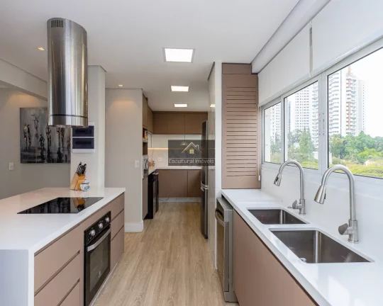 Imagem ALTO BOA VISTA APARTAMENTO REFORMADO 171,00 M ÁREA ÚTIL 4 DORMITÓRIOS 3 DELES SUÍTE HALL ELEVADOR PRIVATIVOS SALA 2 AMBIENTES VARANDA GOURMET 3 VAGAS