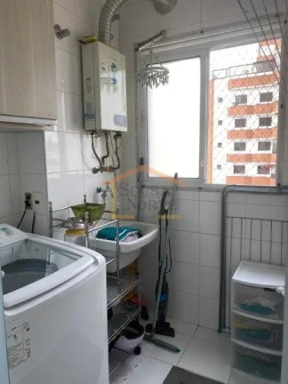 Imagem Apartamento com 3 dormitórios, sendo 1 suíte, 80m² de área útil, 1 vaga de garagem e um depósi...