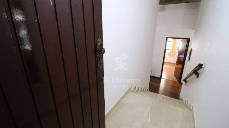 Imagem Casa em rua tranquila com fácil acesso a Rua Dr. Luiz Migliano, Guilherme Dumont Villares e Av. Francisco Morato.