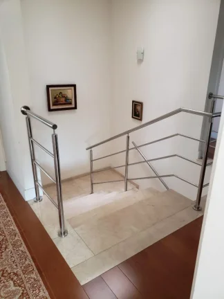 Imagem Casa no Res. Melville - 400m²