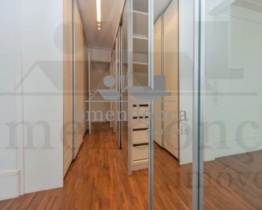 Imagem Andar alto, vista livre, 4 suítes, 5 vagas, lazer total, Rua Jorge Americano