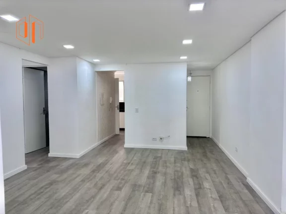 Imagem Apartamento para Venda em Curitiba, Água Verde, 3 dormitórios, 1 suíte, 3 banheiros, 1 vaga