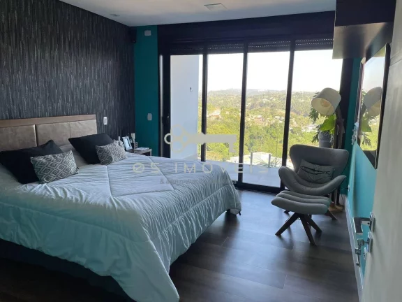 Imagem Casa à venda na Granja Viana com vista para o Golf e 4 suítes COND. FECHADO