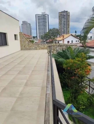 Imagem Sobrado com 4 dormitórios, 4 banheiros e com piscina em Bosque da Saúde/SP!
