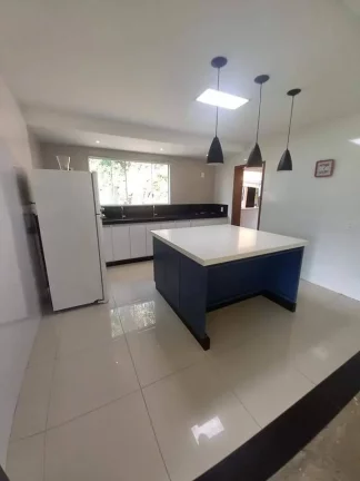 Imagem LINDA CASA A VENDA EM CONDOMINIO FECHADO - NOVA FRIBURGO.