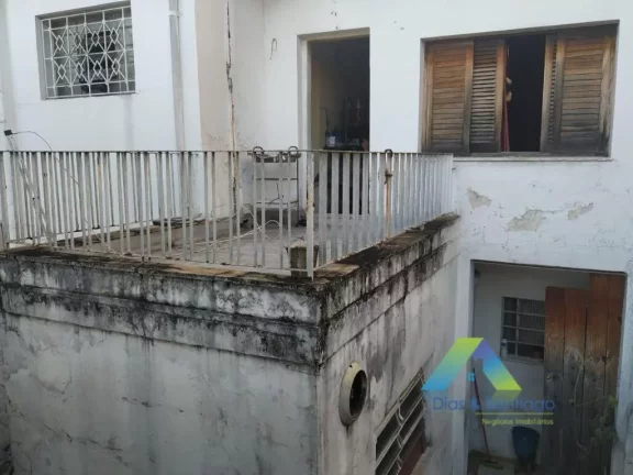 Imagem SOBRADO NO BAIRRO DO CAMBUCI 3 DORMITORIOS, 3 VAGAS, QUINTAL LOCALIZAÇÃO ALTAMENTE PRIVILEGIADA COM EXCELENTE VALOR !!