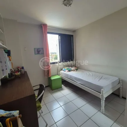 Imagem Vendo apartamento no Ed.Mirante da Praia com 3 quartos sendo 1 suite, mais Dce, 2 vagas condominio completo