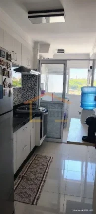 Imagem Apartamento com 76 m²com 3 dormitórios, sendo 1 suíte, possui armários embutidos na cozinha, lav...