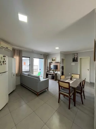 Imagem Casa com 3 dormitórios sendo 1 suíte e 2 vagas - Praia do Ervino | São Francisco do Sul/SC